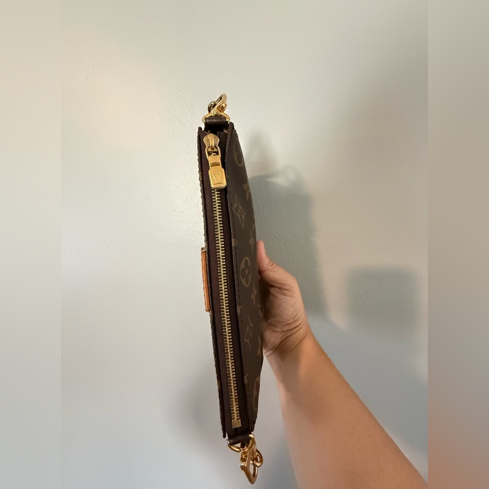 Louis Vuitton small pochette from MPA - Picture 7 of 16